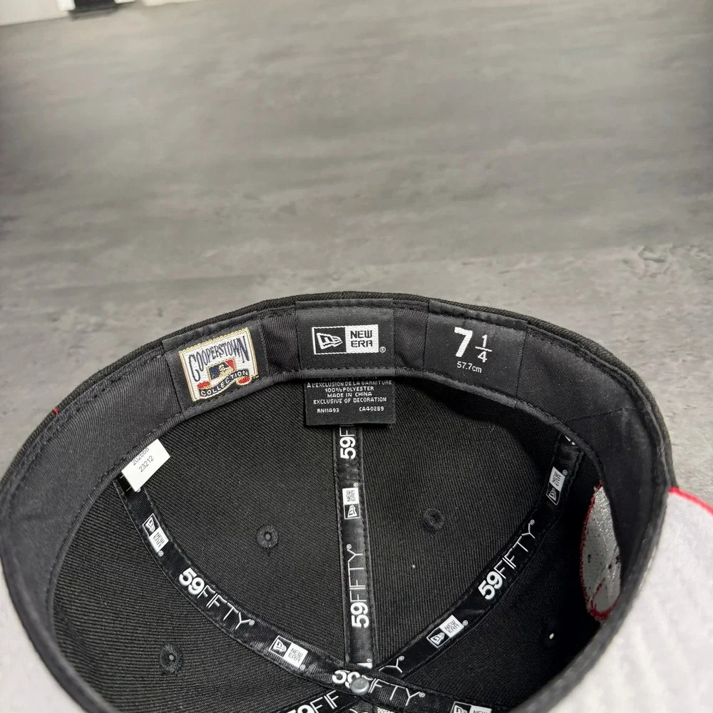 Hat Club Houston Astros New‎ Era Cap 7 1/4 Black Red Silver Metallic Side Patch